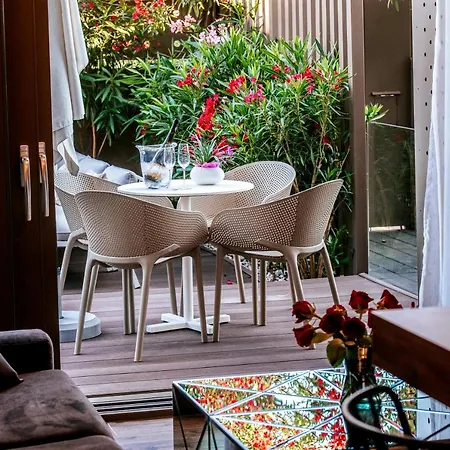 Apartament Dedaj - Almaro *