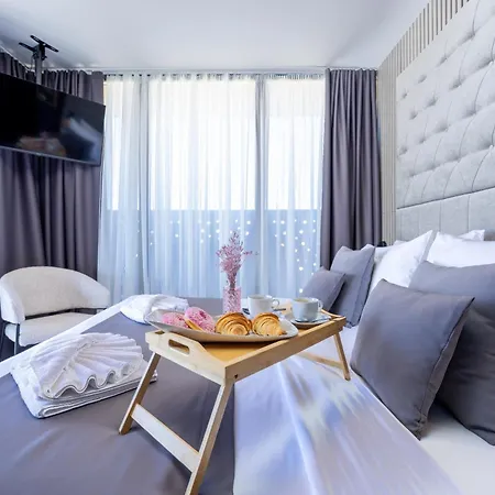 Apartamento Dedaj - Almaro With Heated Pool Zadar