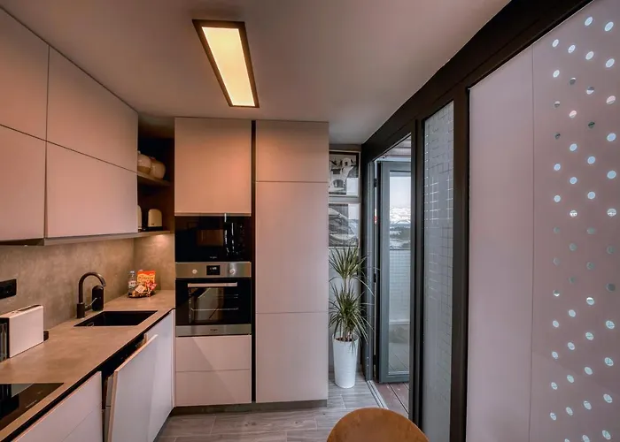 Lägenhet Dedaj - Almaro With Heated Pool Zadar