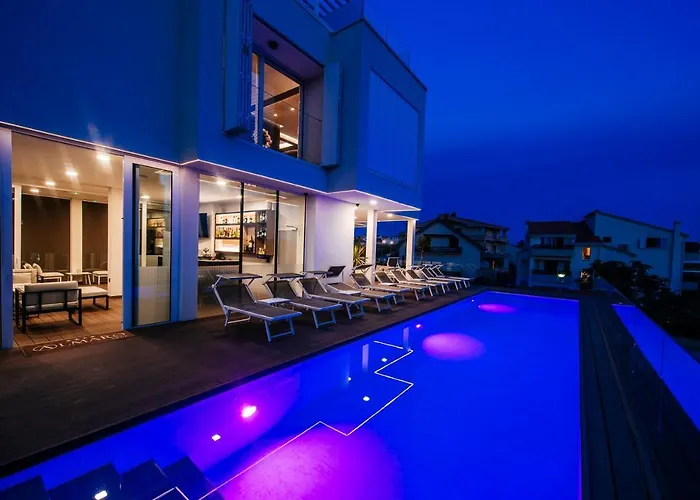 Lägenhet Dedaj - Almaro With Heated Pool Zadar