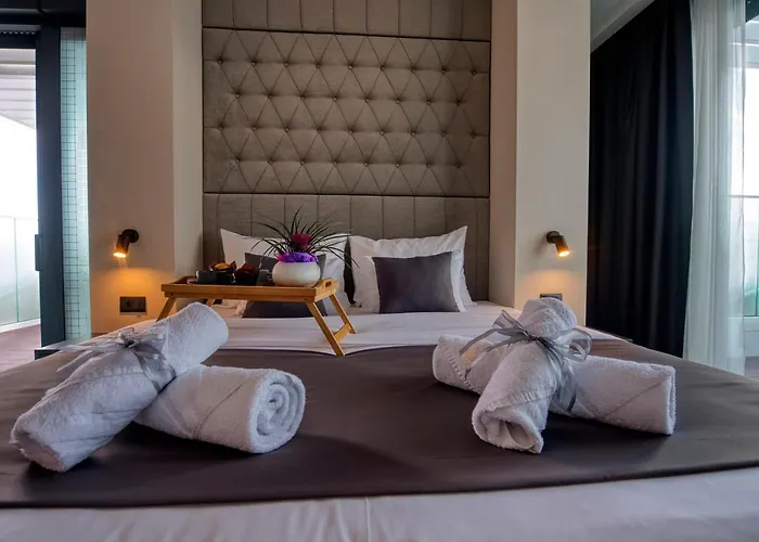 Lägenhet Dedaj - Almaro With Heated Pool *