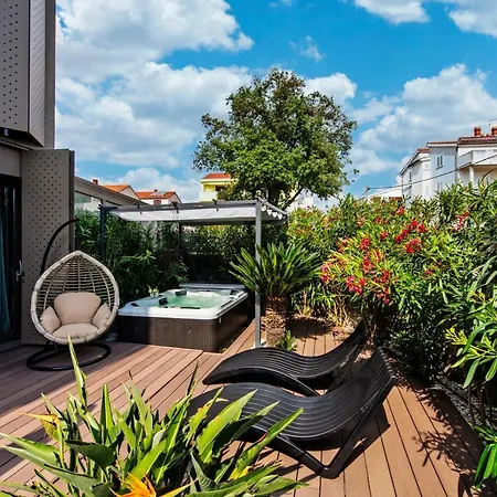 Apartment Dedaj - Almaro With Heated Pool Zadar