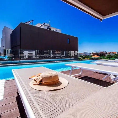 Apartmán Dedaj - Almaro With Heated Pool