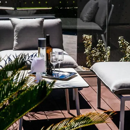 Dedaj - Almaro With Heated Pool Apartmán *