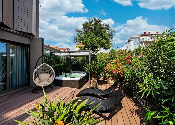 Appartamento Dedaj - Almaro With Heated Pool Zara